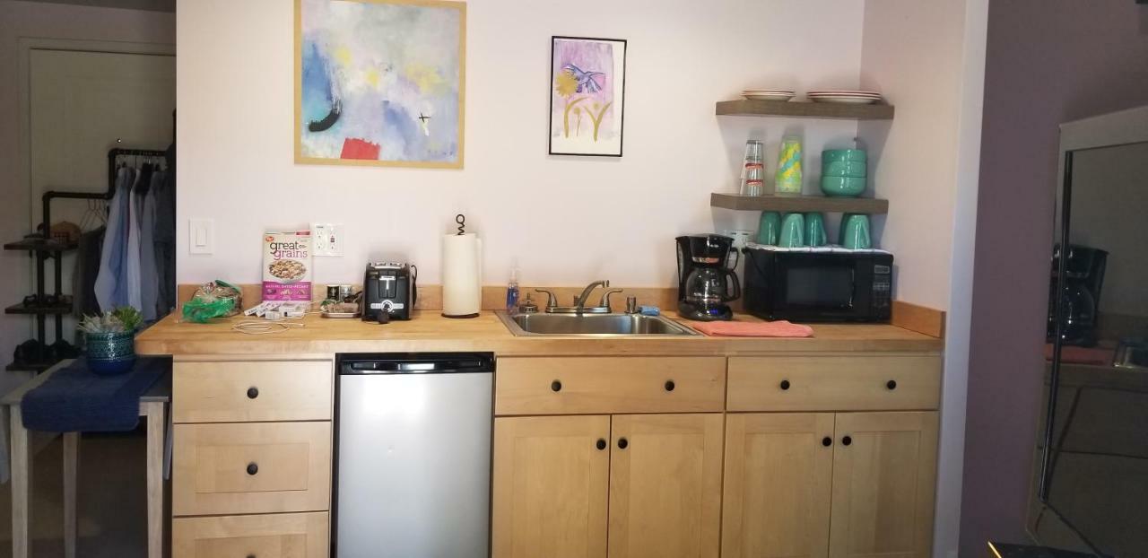 פיניקס Best Little Guesthouse In Melrose! New Listing! מראה חיצוני תמונה